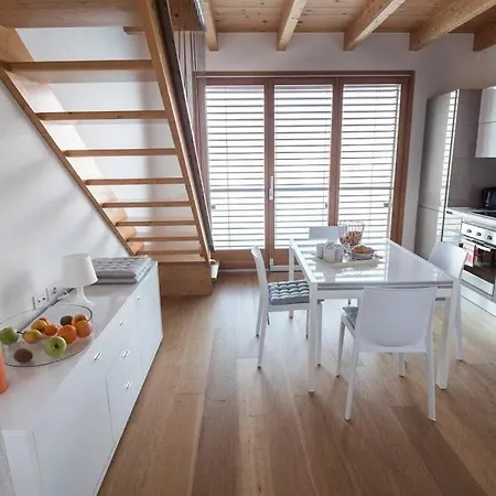 펜션 Beautiful Poolside And Stunning View Gardenia *