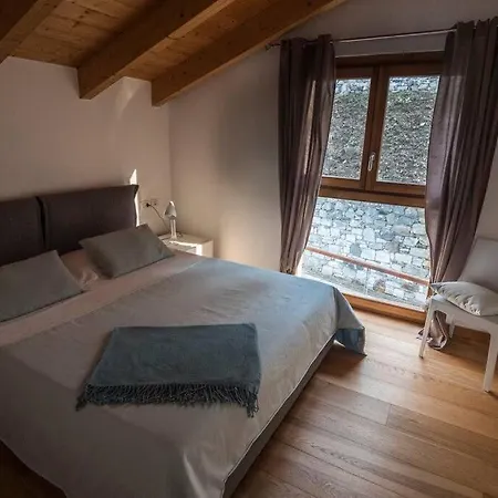 Beautiful Poolside And Stunning View Gardenia 펜션 벨라노