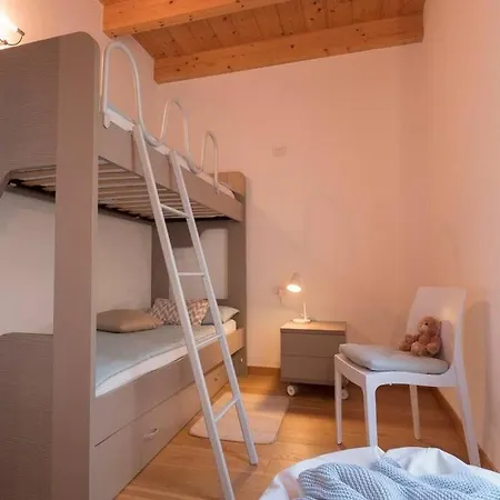 Beautiful Poolside And Stunning View Gardenia 벨라노