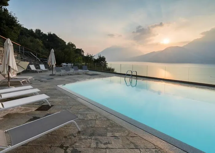 Beautiful Poolside And Stunning View Gardenia Semesterbostad *