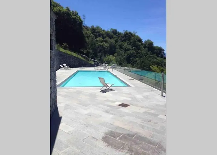 Beautiful Poolside And Stunning View Gardenia Semesterbostad Bellano